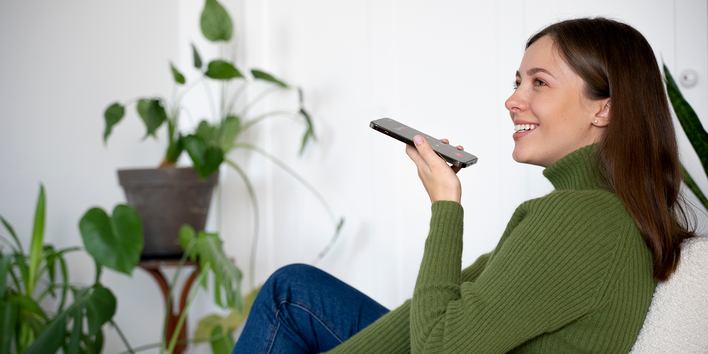 What is Conversational Commerce: Why It's Booming in 2025